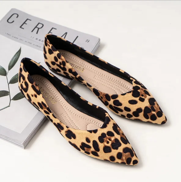 

2021 spring new European and American sexy pointed toe leopard print single shoes shallow mouth flat shoes large size wholesale, Brown,red