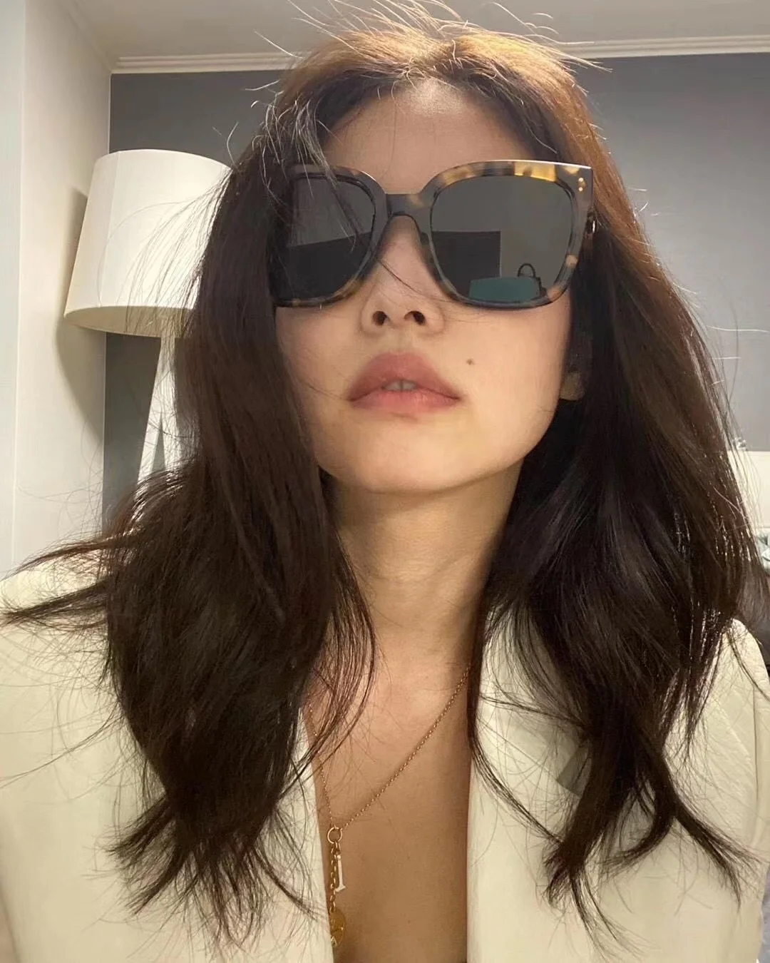

Popular Shades Glasses Square Frame Lentes Oversized Sunglasses Fashion Design 2021