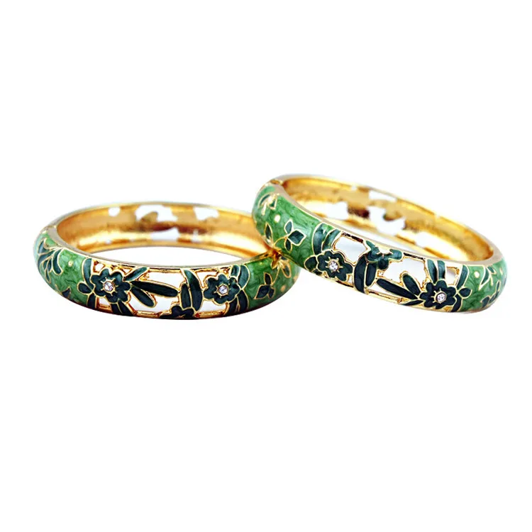 

WIIPU Cloisonne Retro Bracelet Colored Diamond Gold Plated Hinge Bracelet Hollow Flower Enamel Jewelry Gift