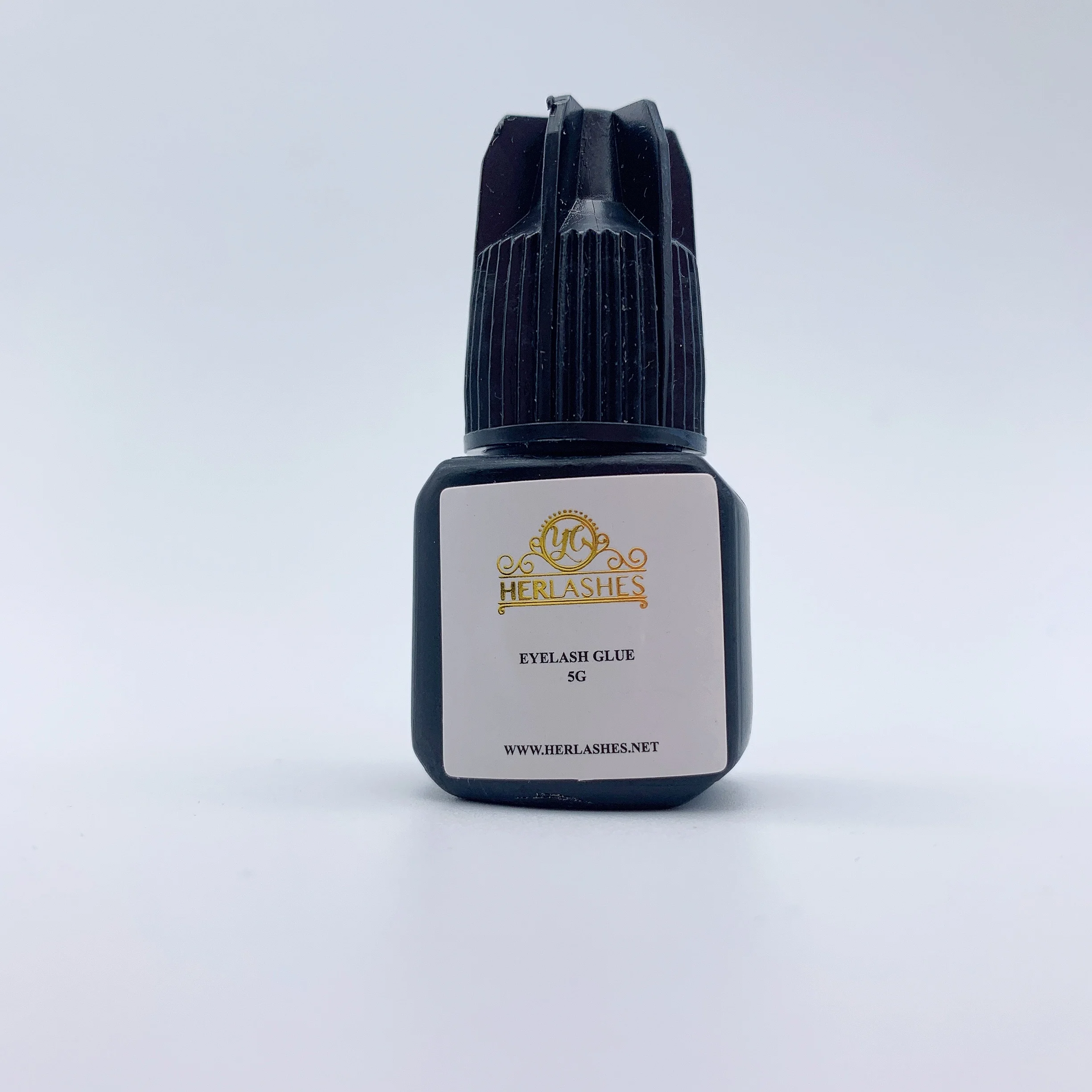 

Eyelash Extension Glue Sky S Extra Powerful Strong Black Adhesive 1Sec Drying time Retention 7 Weeks Professional Use