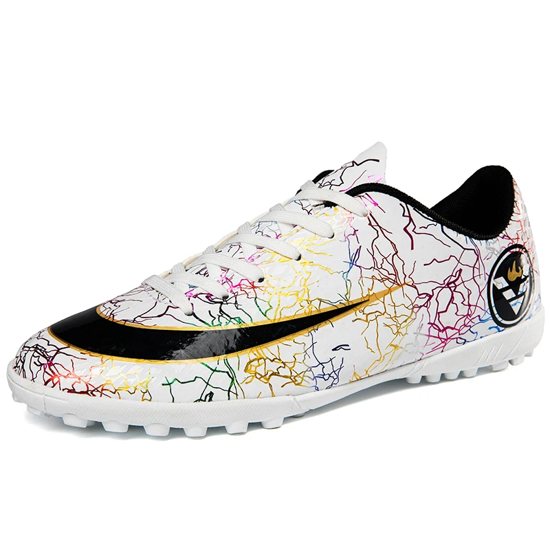 

Fujian latest wholesale men's and women's sports football children's running shoes, training shoes