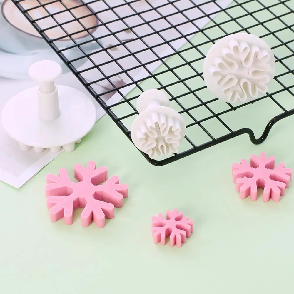 

3pcs/set Fondant Embossing Tool Snowflake Plunger Cake Cutter Sugarcraft Cake Decorating