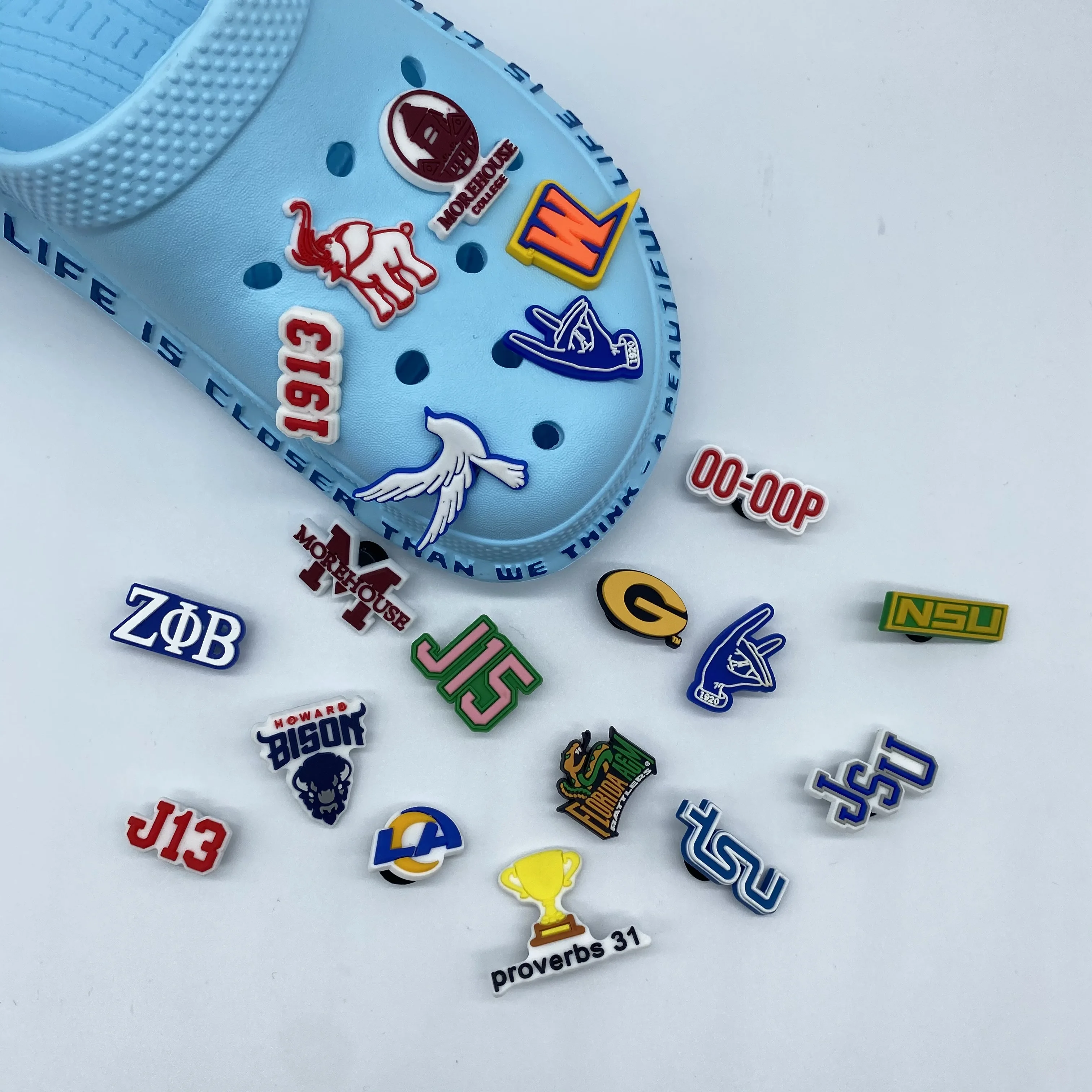 

1000pcs+ wholesale soft pvc rubber cartoon University Logo JSU CUA 1913 shoe lace charms custom for clog shoes decoration, As picture