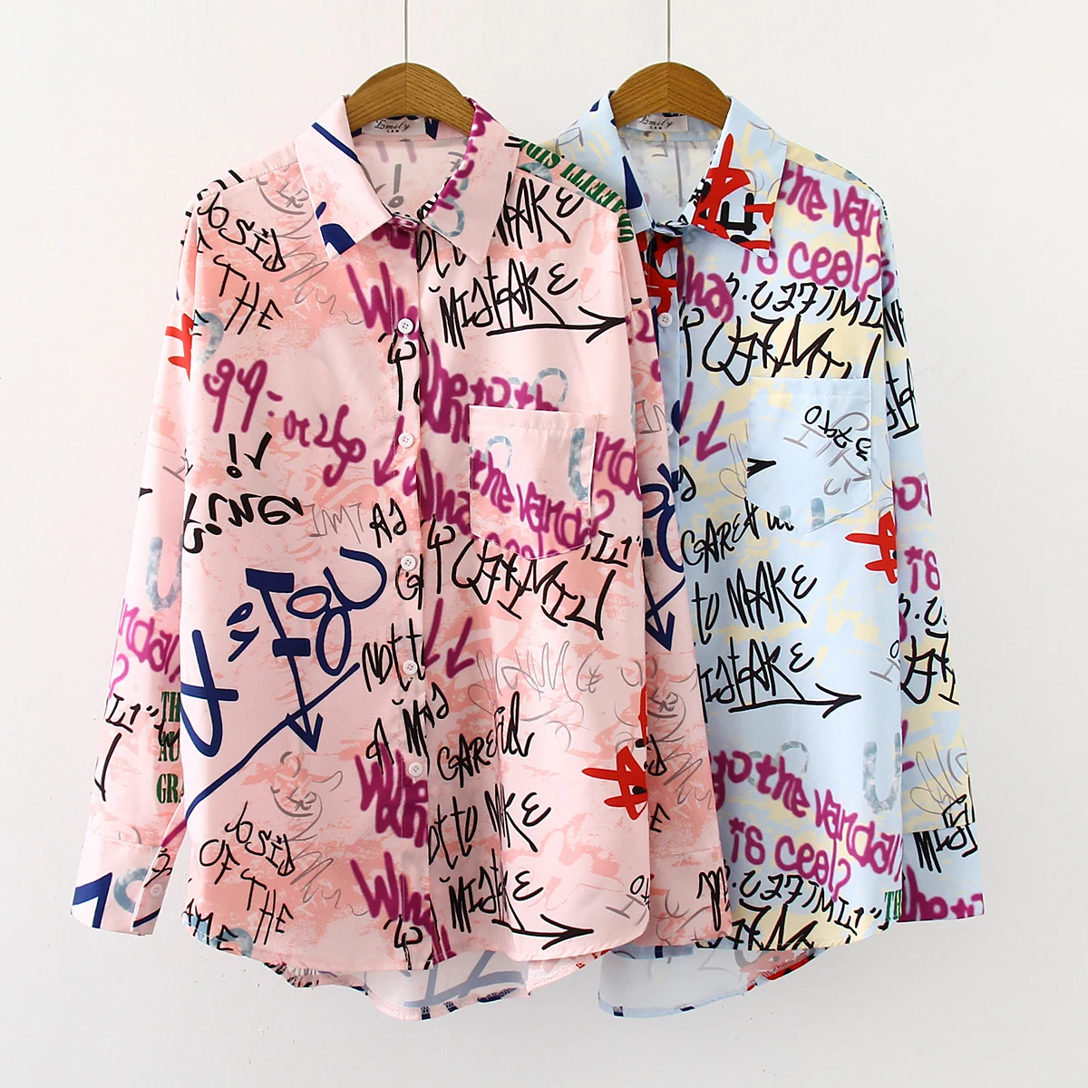 

Graffiti 2021 Fashion Womens Blouses Letter Printed Tops Shirt Cute Women Clothing Ladies Shirt