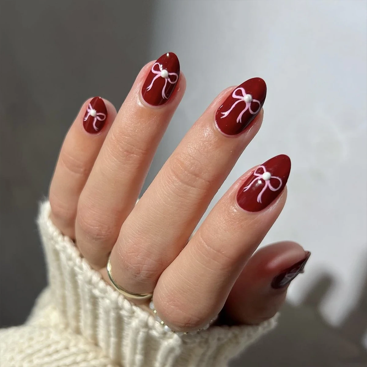 Wholesale 24 Pcs Red Valentine's Day pink Bow Short Almond Art Acrylic Press on Nails Artificial Fingernails False Nails 3639