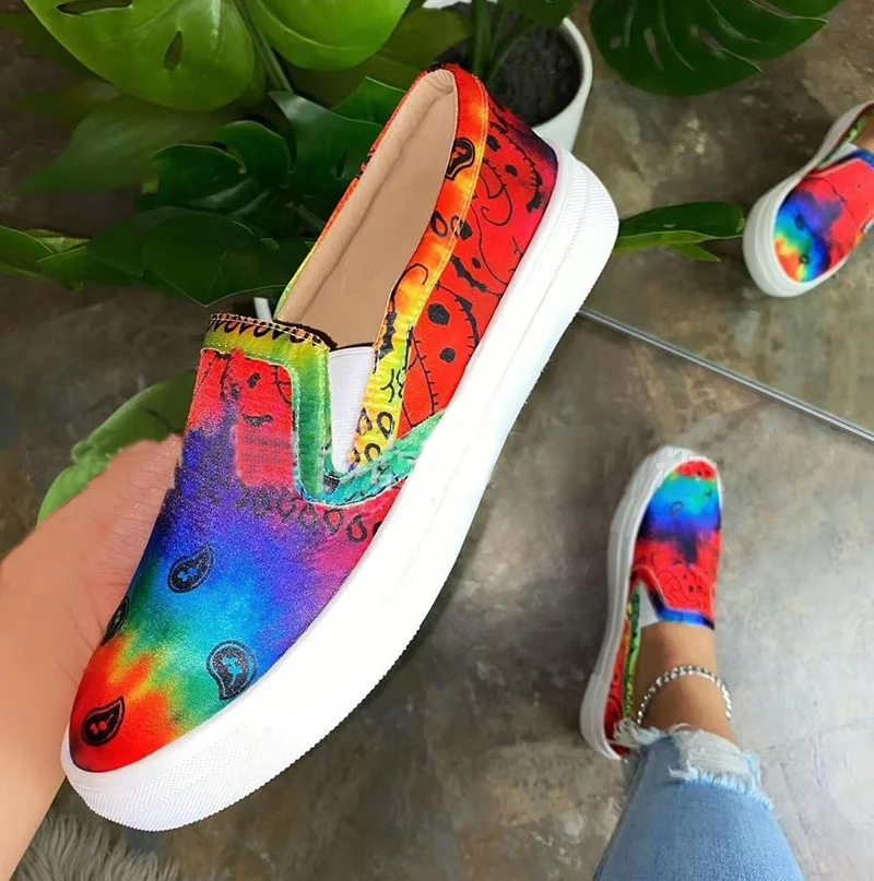

Thick Sole Colorful 3D Printing Bandana Lady New Cheap Wholesale Shoes 2021 Autumn Plus Size  Round Toe Flats Casual Shoes
