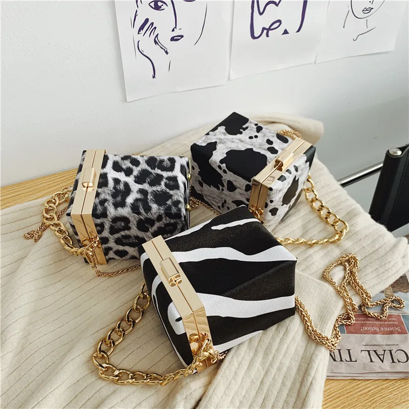 

2021 new fashion style animal print box bags chain crossbody clip bag coin purse fashion one shoulder portable women purses, Picture