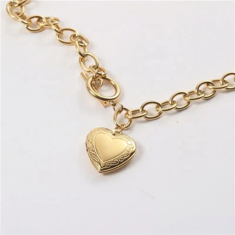 

Jewelry PVD Gold Plated Heart Locket Pendant Necklace Tarnish Free Jewelry