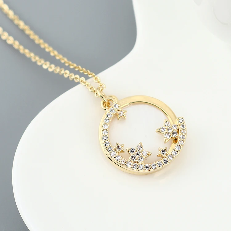 

Luxury 14K Gold Plated Shiny Cubic Zirconia Stars Necklace Rhinestone Crystal Round Circle Star Pendant Necklace, Picture color