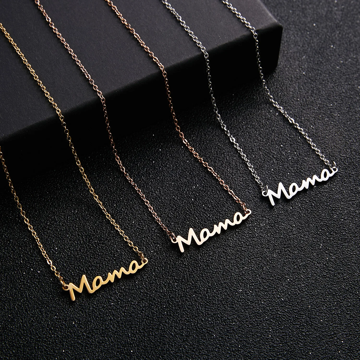 

I Love Mama Pendant Necklaces Women Family Mother's Day Gift Link Chain Letter Necklace Jewelry