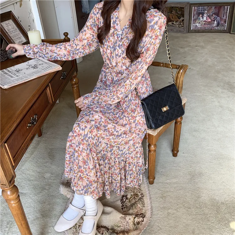 

Wholesale fashion v neck summer casual floral long maxi dresses women