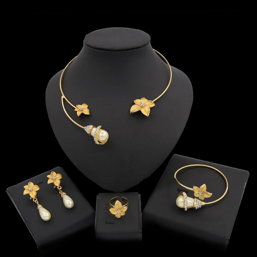 

Fashion Alloy Jewelry Set Open Choker Collar Necklace Unique Flower Pearl Design Gold Plated Rhinestone Main Stone For Women