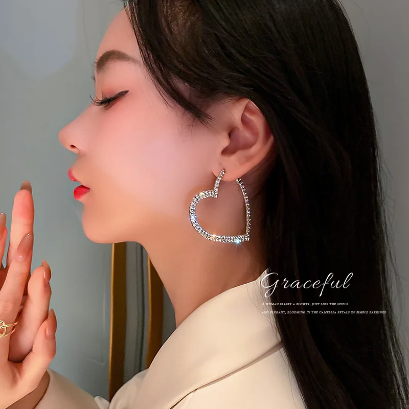 

Korean Fashion Rhinestone Earrings Jewelry Luxury Silver Hoop Heart Earings For Women 2023