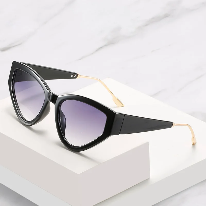 

LBAshades 2021 New Cat Eye Sunglasses Fashion Brand Glasses Street Shooting Personality Shades Women