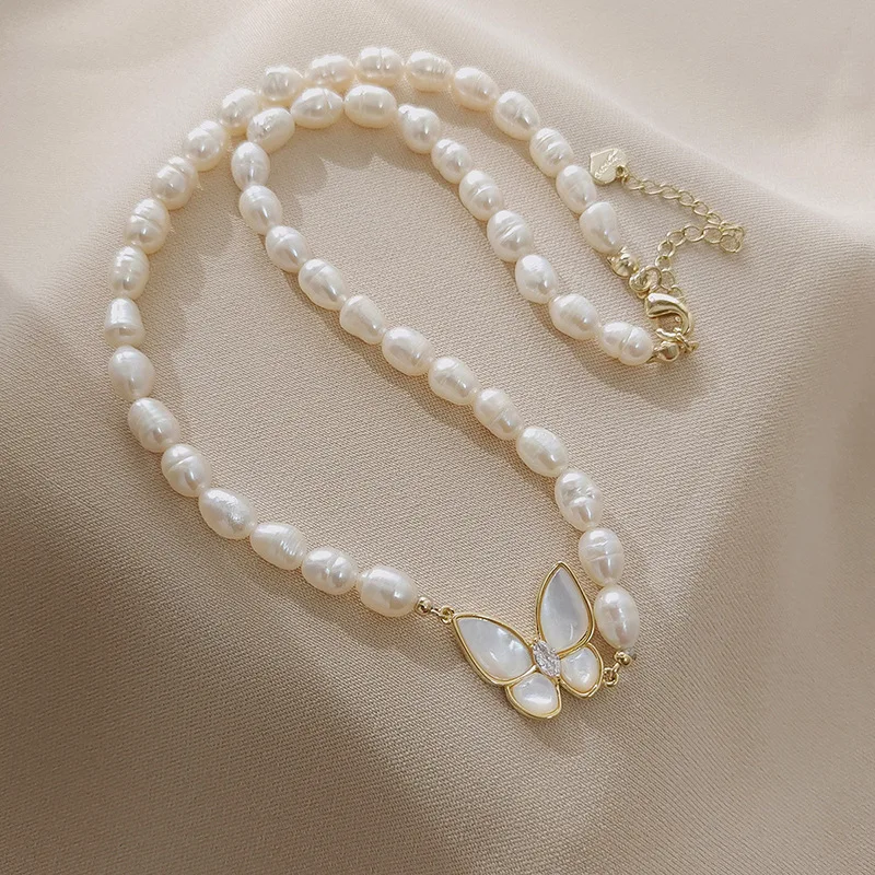 

2022 Hot Selling Freshwater Pearl Butterfly Necklace Gorgeous Fashion Adjustable Pearl Butterfly Choker Necklace