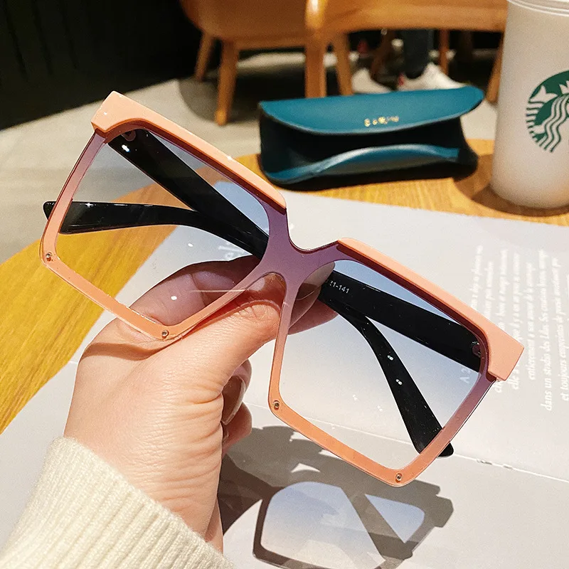 

2021 G Brand Young Women Luxury Transparent Gradient Big Frame Vintage Sunglasses For Lady