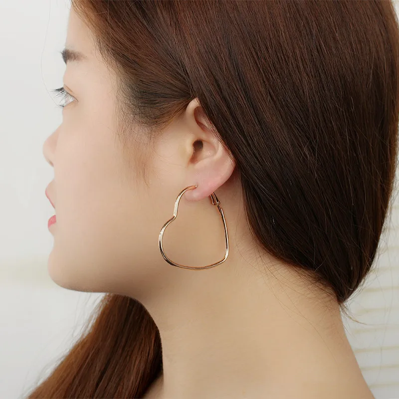 

European And American Fashion 18K Gold Plated Ol Large Circle Heart Earrings For Women