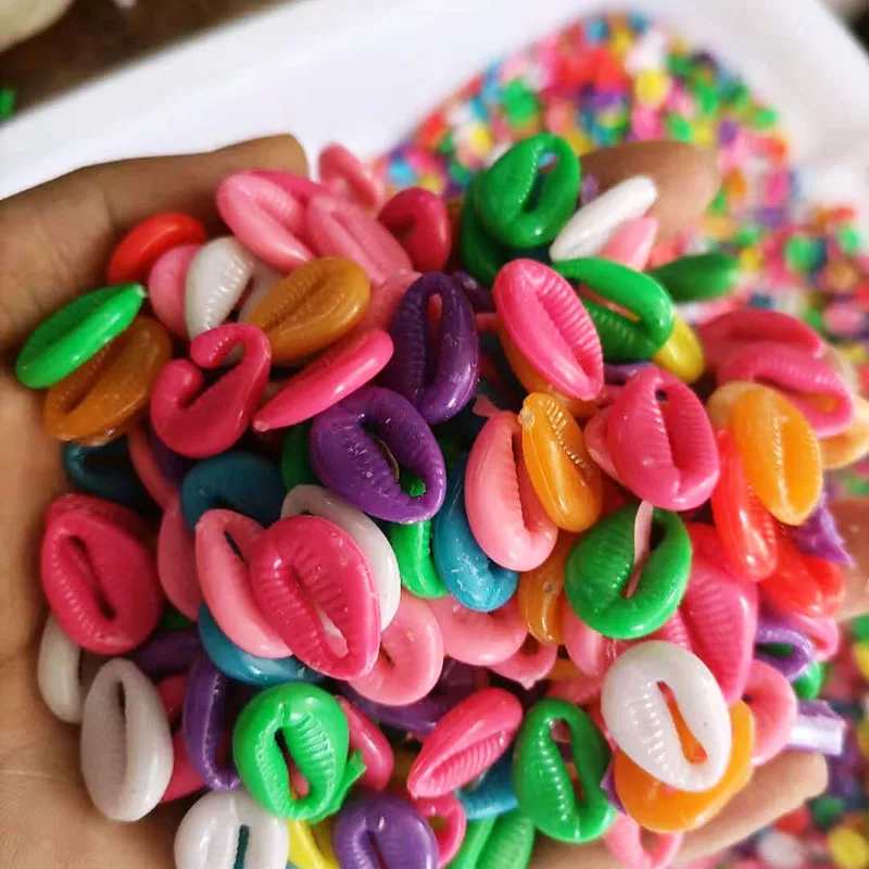 

Candy color plastic shell pendant beads spacer beads suitable for children's DIY jewelry making colorful pony beads