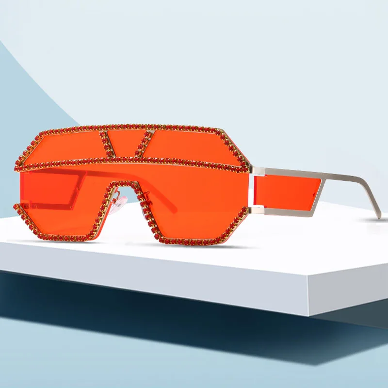 

luxury oversized sunglasses trendy Rhinestone women sunglasses new fashion big frame One-piece Square sun shades