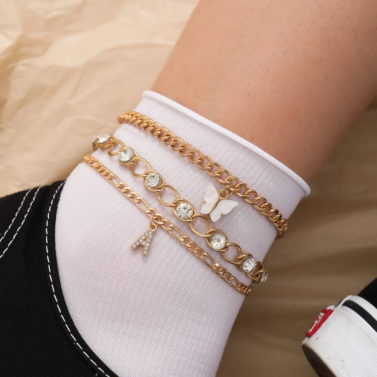 

Letter Butterfly Metal Light Weight Acrylic Crystal Chain Anklets Fashion Cuban Miami Boho Anklet For Women Jewelry HipHop Punk, Customized plated