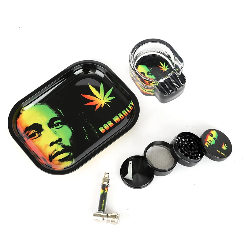 

Yiwu Jiju portable 4 in 1 smoking set with 4 layer tobacco grinder tin herb rolling tray glass ashtray and smoking pipe, Can be customized