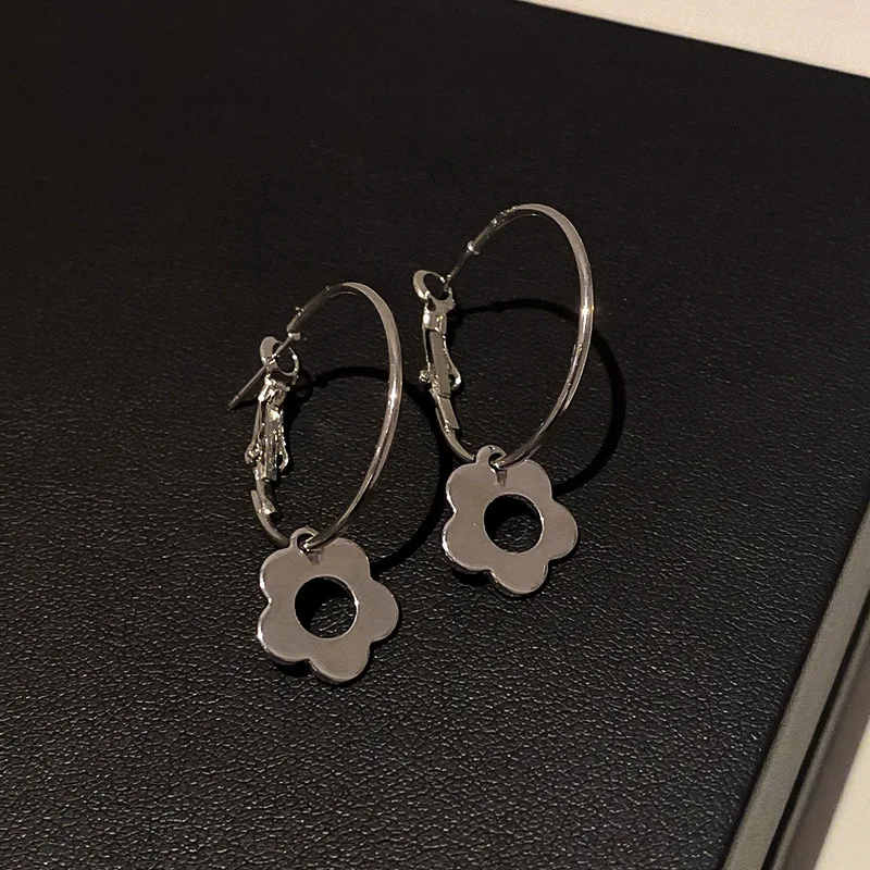 

wholesale earrings charms hoop flower earrings