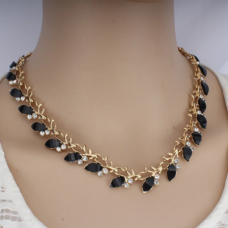 

Fashion Wedding Leaf Women Jewelry Resin Alloy Earring Necklace Set