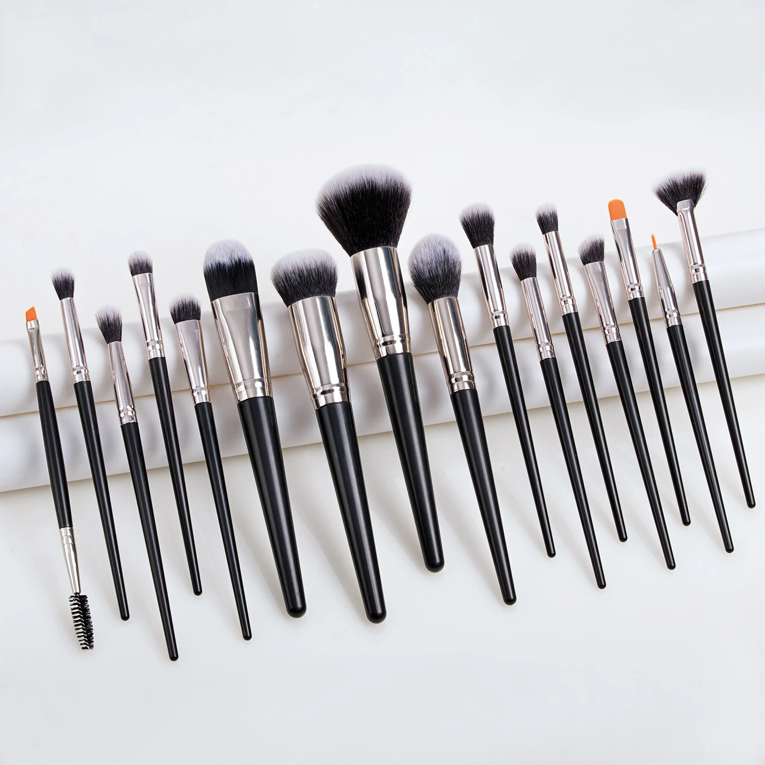 

Professional wholesale 16pcs Synthetic hair black vegan makeup brush set private label