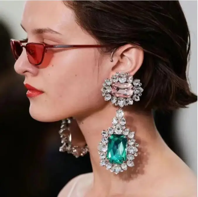

2023 Summer Fashion Metal Glass Rhinestone Geometry Big Dangle Earrings Wedding Dinner Shiny Jewelry Women Charm Accessories