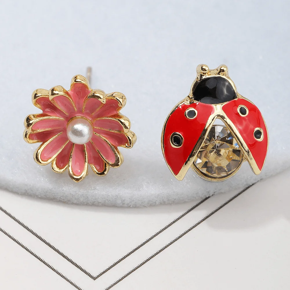 

fashion alloy glam miraculous asymetric ladybug flower charms stud earring women earrings, Red