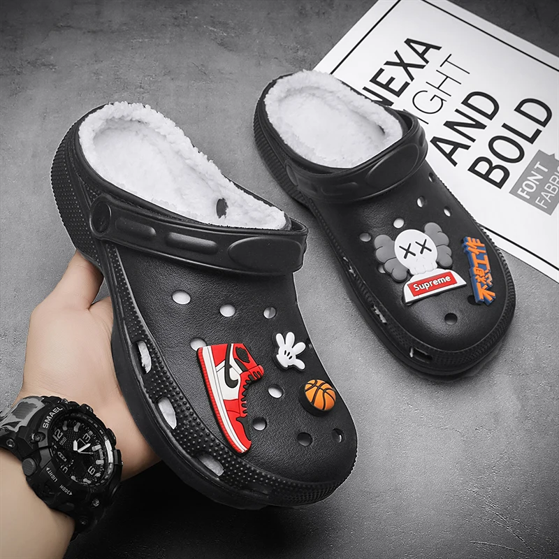 

Unisex Garden winter Clogs Sandals Slippers Slip on Lightweight Men Casual Shoes with fur, Color acceptable