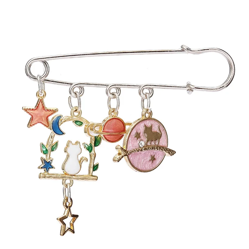 

China Factory Wholesale Custom Fashion Beautiful Baby Safety Pin Brooch Name, Custom color