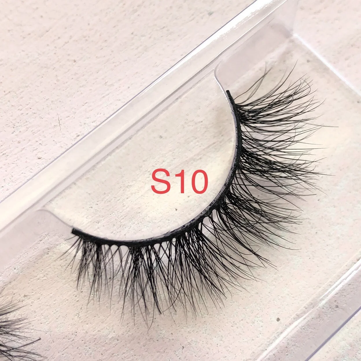 

iShero eyelash packaging 3D curly flared natural eyelash mink eyelashes with pink boxes, Black