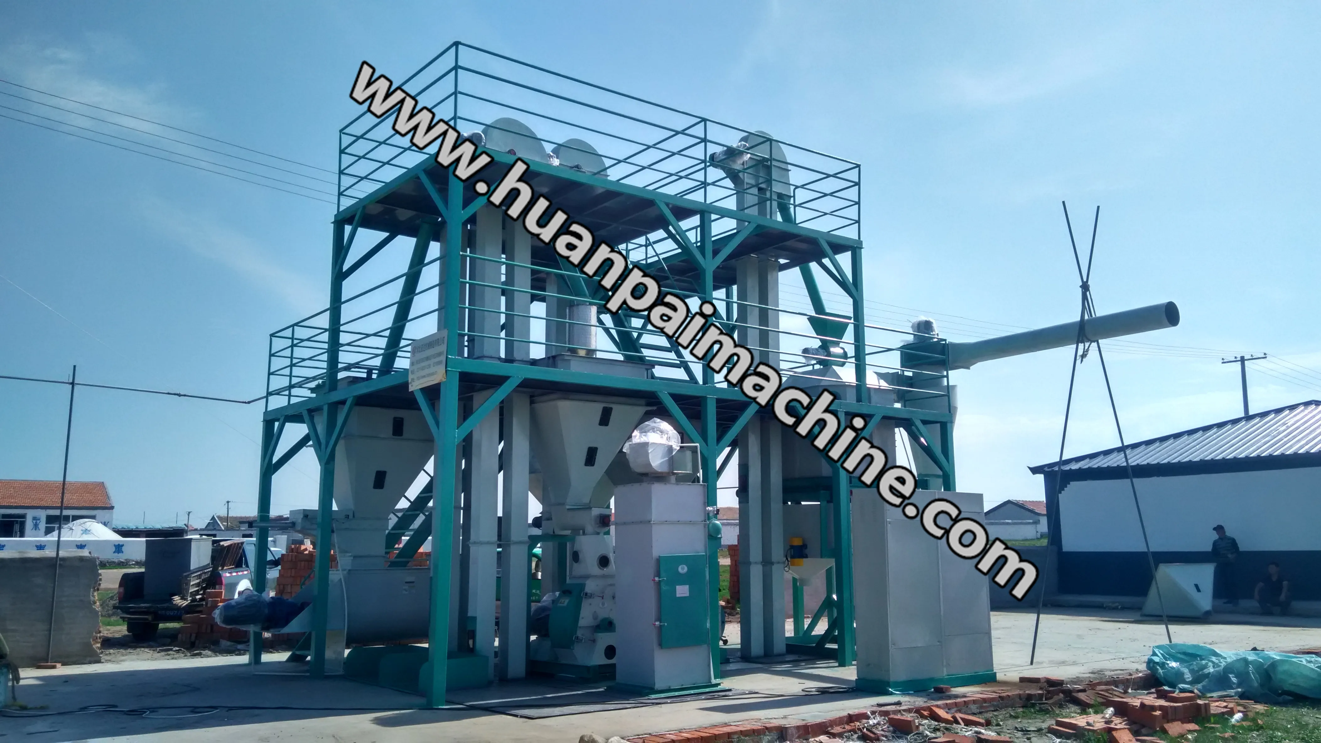 月吨每小时鸡虾水族羊饲料加工机器鸡饲料颗粒成型机