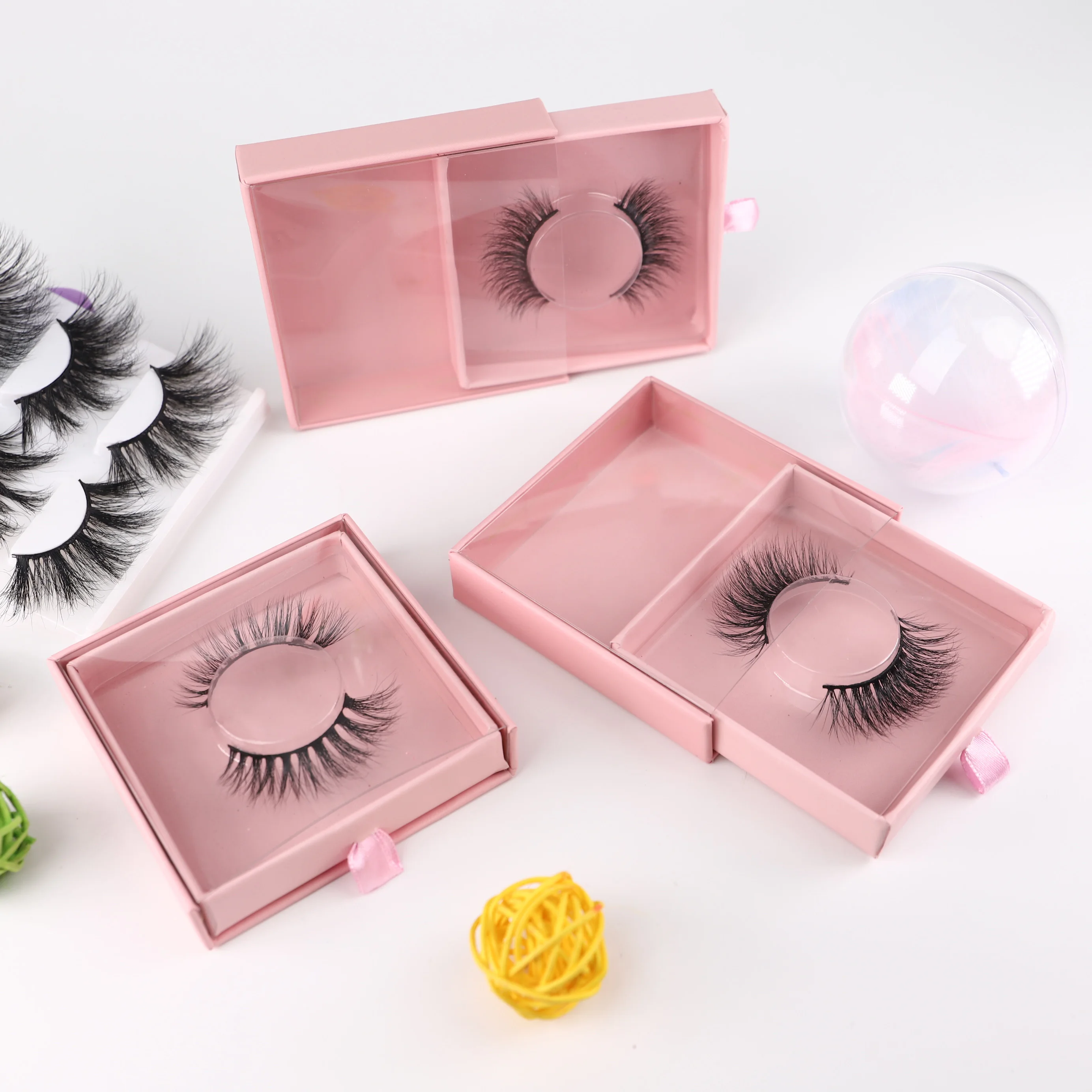 

3D 100% cruelty free handmade real mink eyelashes logo box