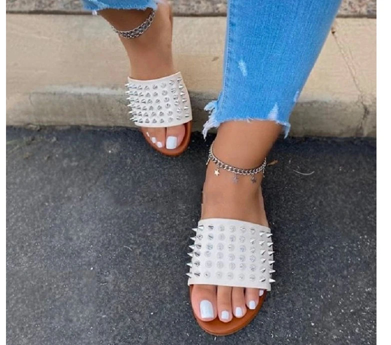 

Summer Women Sandals Rivet Cut Out Ladies Flat Form Sandals Outdoor Holiday Slides