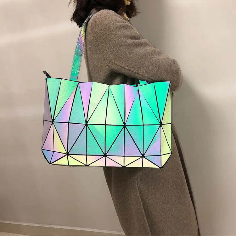 

Kalanta Fashion Luminous Folding Shoulder Bags for Women Luxury Brand Designers Geometric Rhombic Female Handbag Tote Handbags