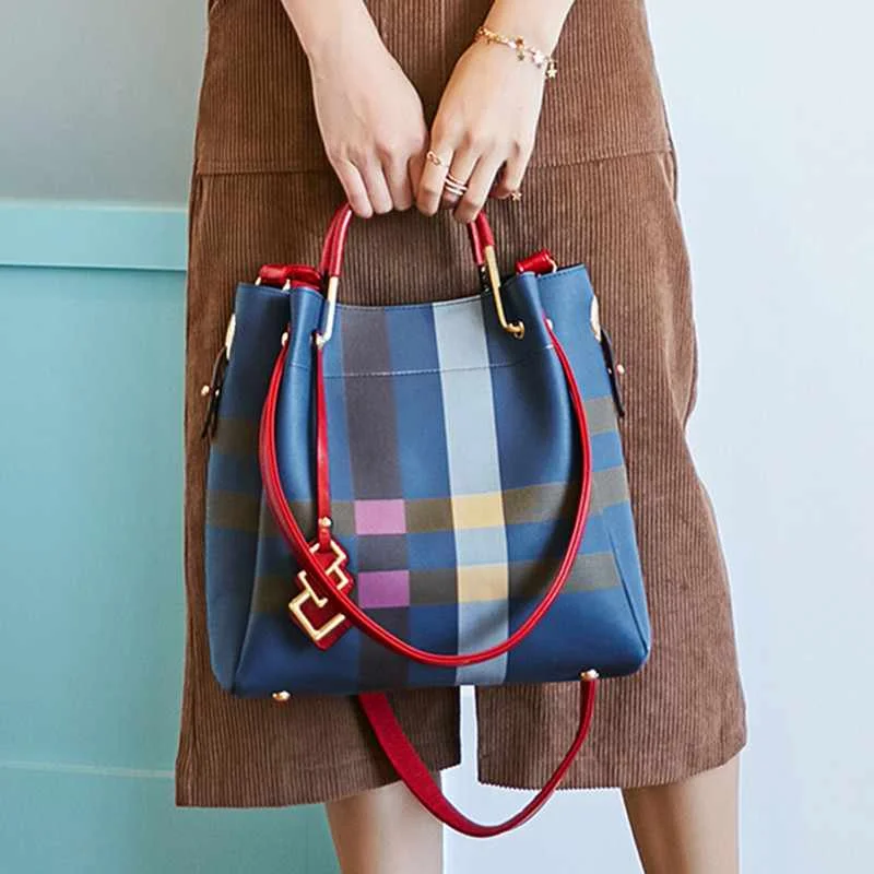 

2021 New Designer Classic Plaid Stripe Tote Small Plaid Bucket Women Split Leather Handbags Ladies Messenger Bags sac a main