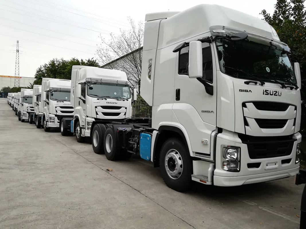 新中国五十铃 10 轮 vc61 giga 拖拉机头