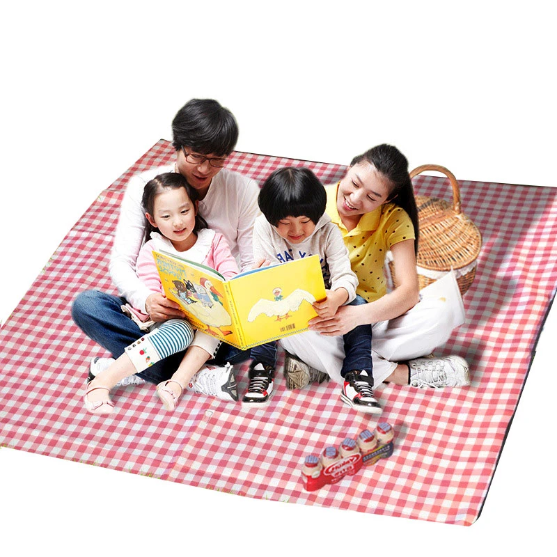 

Picnic cloth moisture-proof and splash-proof spring outing thickened beach outdoor supplies camping mat, Red and white yellowish-white