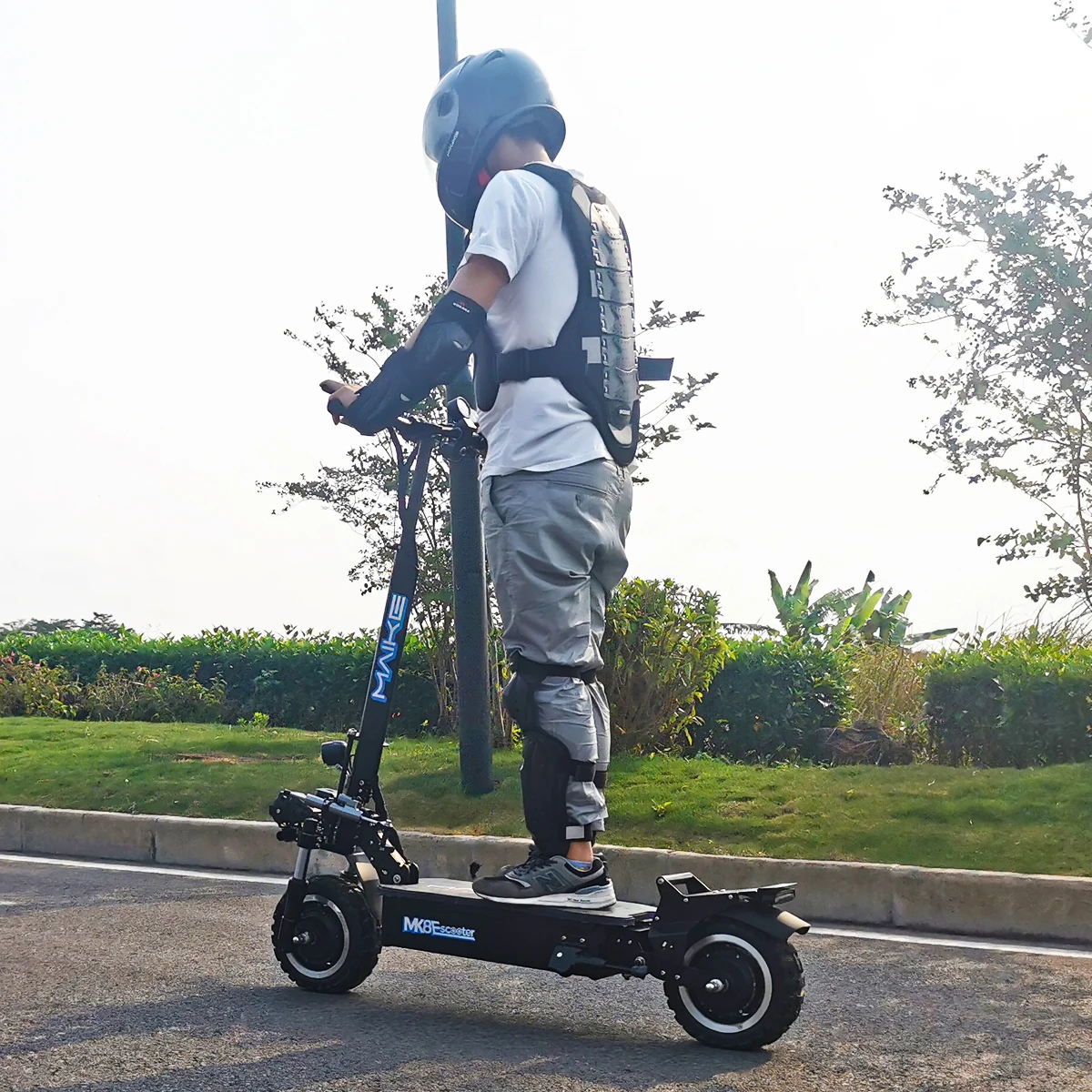 

Best maike mk8 fastest electric scooter powerful 11 inch electric scooter adult wide wheel 5000w dual hub electric scooter