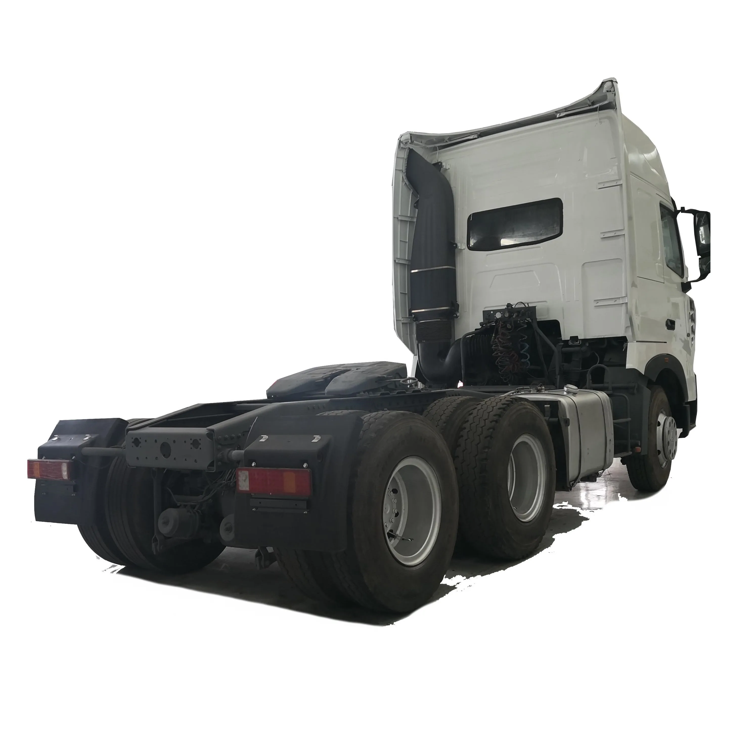 

Second hand HOWO A7 Tractor Truck Head 6*4 420hp hot sale in South Afriica with new tires, Optional