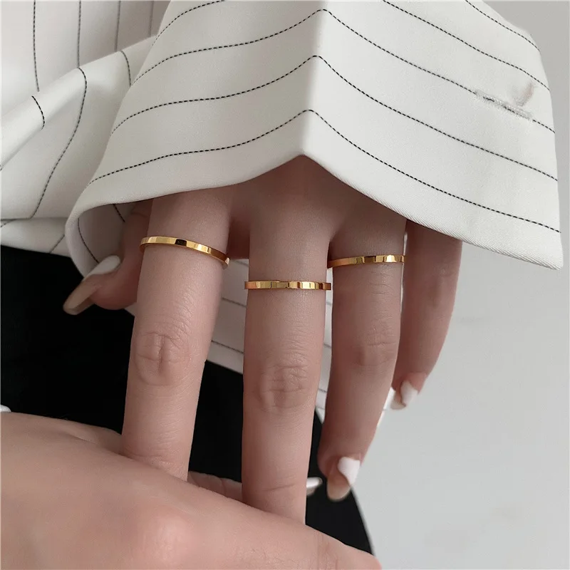 

1MM Ins Simple 18K Gold Plated Plain Smooth Thin Band Rings Chic Titanium Steel Stacking Thin Rings For Ladies