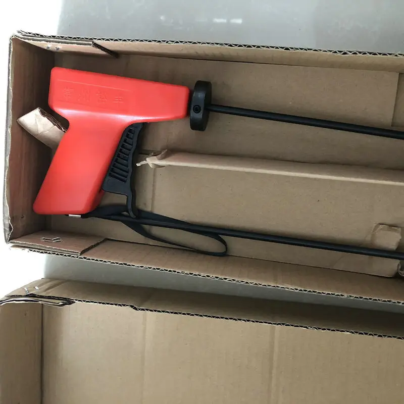 Spinning Different Sizes Red Fluff Collector Fluff Gun Roller Picker