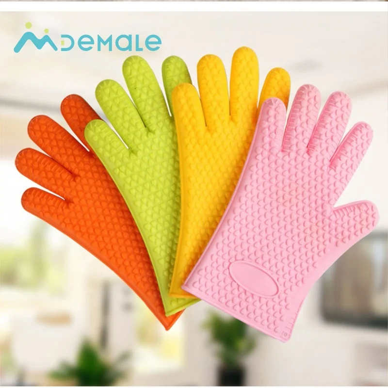 

Heat resistant high temperature 100% Food Grade silicone kitchen baking gloves, Orange red blue green