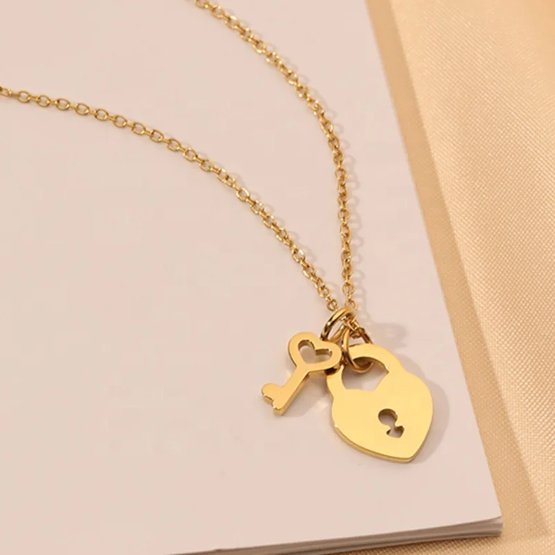 

Key To My Heart Necklace 18K Gold Plated Stainless Steel Ladies Heart Locket & Key Pendant Lock And Key Charm Pendant Necklace, As picture