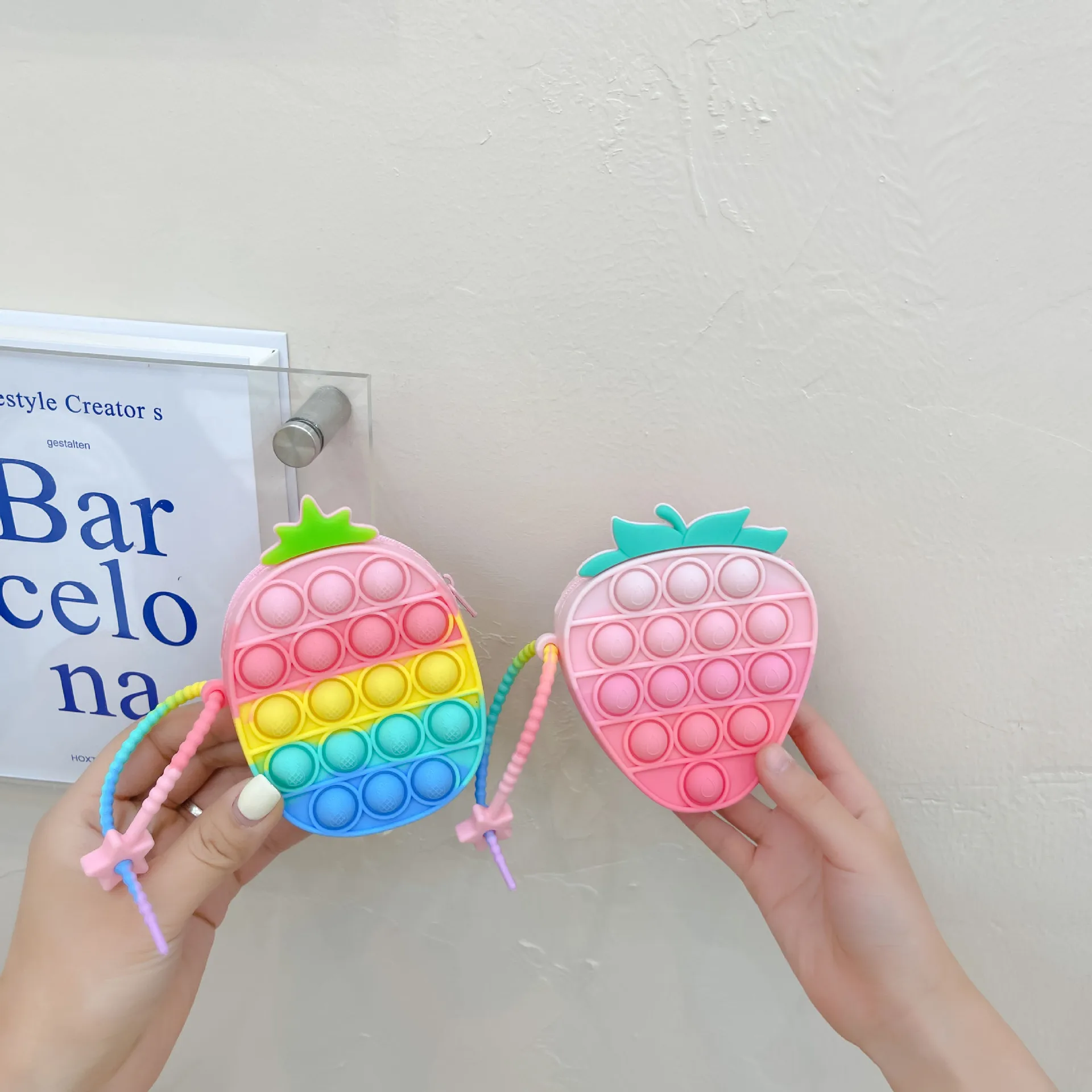 

Hot Sale Fashion Cute Cartoon Popping Bag Girls Kids Mini Fidget Toys Zipper Bubble Wallet Unicorn Silicone Pop it Coin Purse, 1 colors