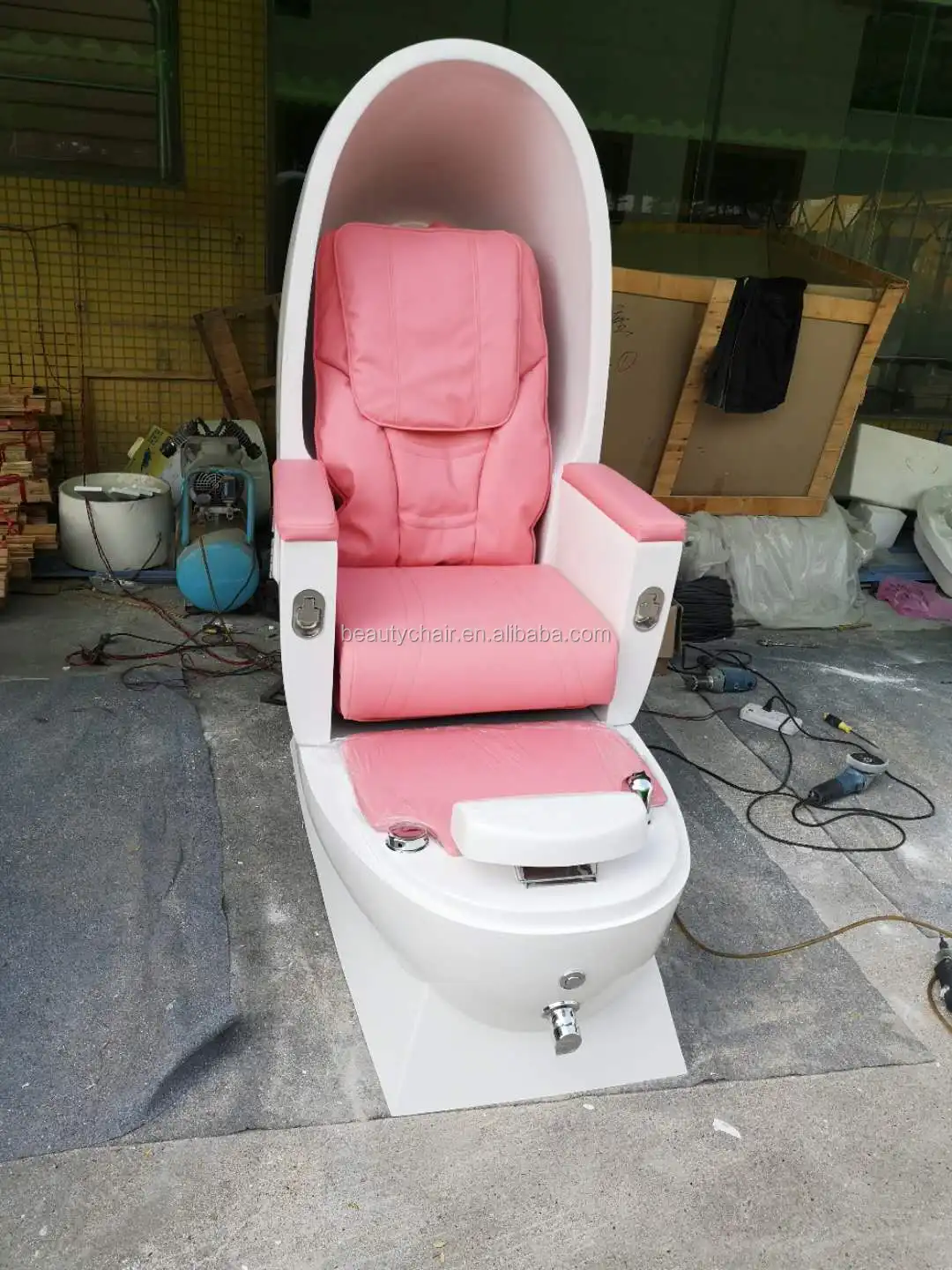 Latest Luxury Egg Shape Spa Massage And Kneading With Jet Pedicure Bowl