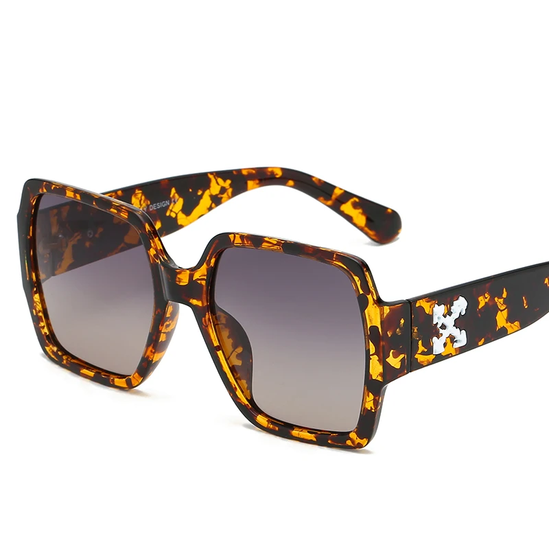 

New Arrivals Wholesale Private Label UV400 Protection Trendy Oversize Women Square Polarized Sunglasses