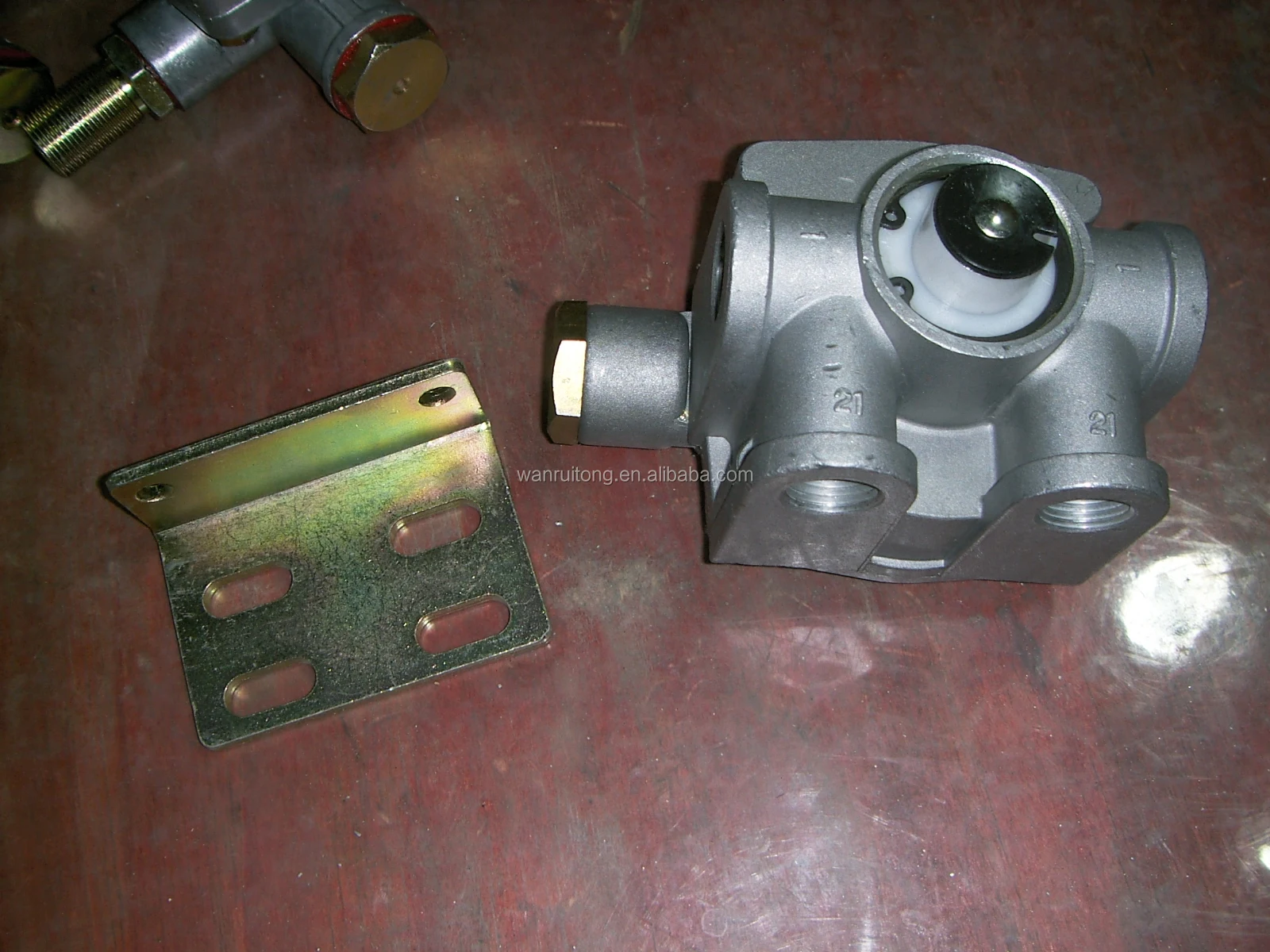 VIT-JE Air Brake Valves for American Trailer 103009 065125 104165 065309 Relay Valve supplier